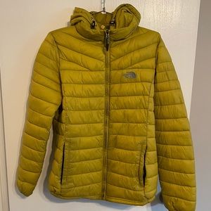 Northface Summit Series jacket - women’s size XL - fits small